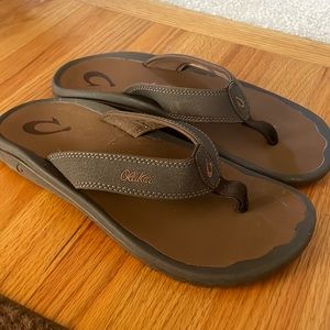 Olukai flip flops